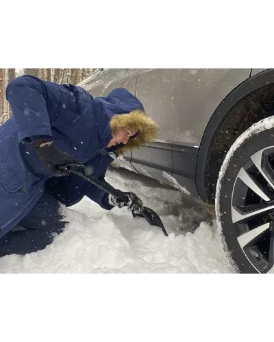 Лопата автомобильная со скребком