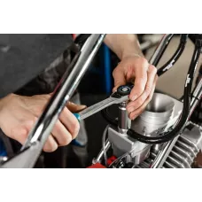 Трещотка прямая с кнопкой 3/8″, 72 зубца HT1R308