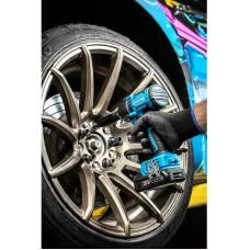 Аккумуляторный ударный гайковерт 400Nm HT2E200