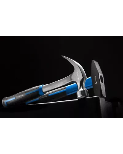 Молоток столярный монолитный, 450 г., с ручкой из стекловолокна HT3B035
