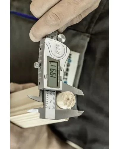 Штангенциркуль электронный 150 мм, DIN 862, IP 54 HT4M274