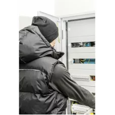 BORGER Жилет утепленный с капюшоном черный L (52) HT5K920-L