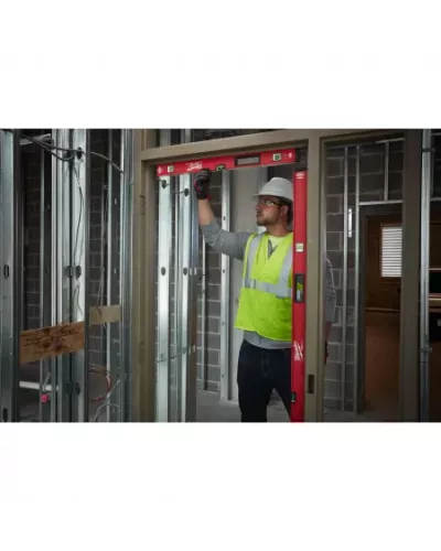 REDSTICK™ в корпусе Backbone 80 см магнитный Milwaukee