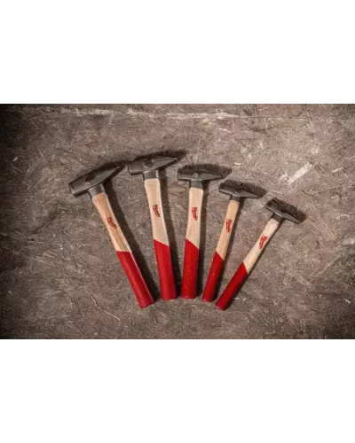 Молоток с закругленным гвоздодером, рукоятка из гикори Milwaukee 450 гр. (Арт. 4932478659)