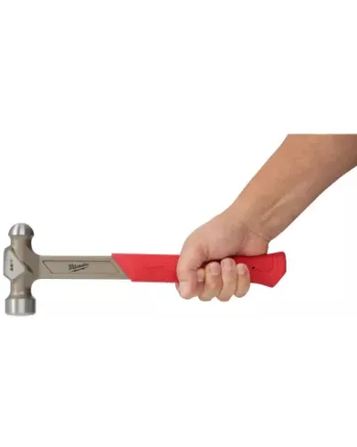 Молоток стальной с шаровидным бойком Milwaukee 680 гр. (Арт.4932492347)