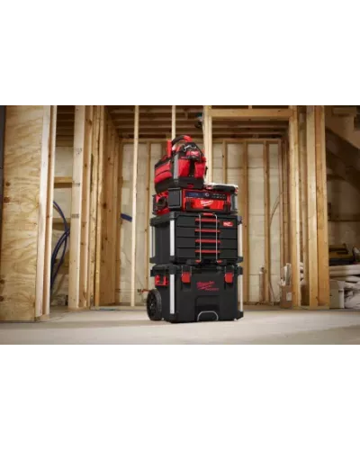 Ящик с 4-мя выдвижными отсеками PACKOUT™ Milwaukee