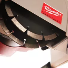 Штроборез мощностью 1900 Вт, диск 150 мм, глубина реза 45 мм WCS 45 Milwaukee