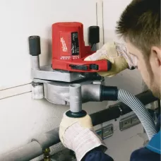 Штроборез мощностью 1900 Вт, диск 150 мм, глубина реза 45 мм WCS 45 Milwaukee