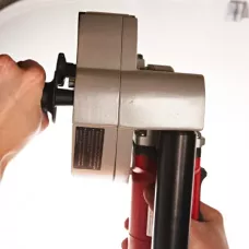 Штроборез мощностью 1500 Вт, диск 125 мм, глубина реза 30 мм WCE 30 Milwaukee