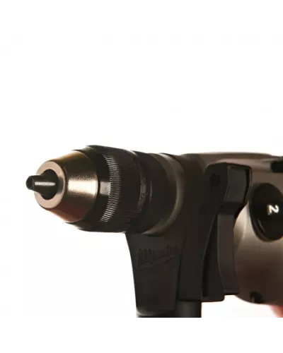 1020 Вт двухскоростная ударная дрель PD2E 24 R Milwaukee