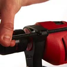 705 Вт ударная дрель PD-705 Milwaukee