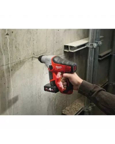 M12™ субкомпактный SDS-plus перфоратор M12 H-402C Milwaukee