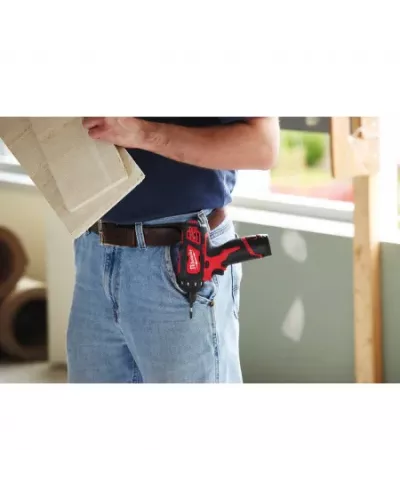 M12™ субкомпактный шуруповерт M12 BD-202C Milwaukee
