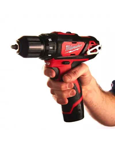 М12™ субкомпактный шуруповерт M12 BDD-202C Milwaukee