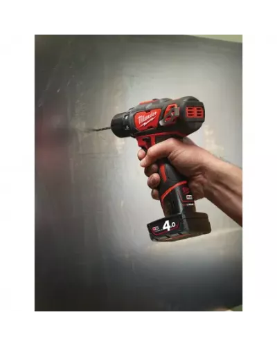 М12™ субкомпактный шуруповерт M12 BDD-402C Milwaukee