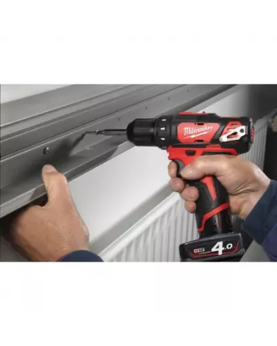 М12™ субкомпактный шуруповерт M12 BDD-402C Milwaukee