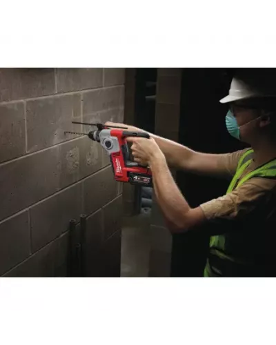 M18™ компактный 2-режимный SDS plus перфоратор M18 BH-402C Milwaukee
