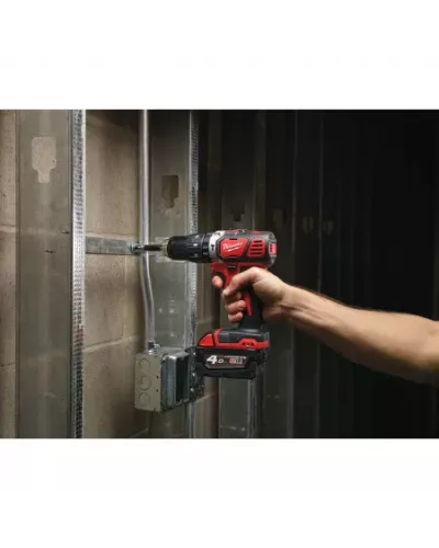 М18™ Компактная ударная дрель M18 BPD-402C Milwaukee