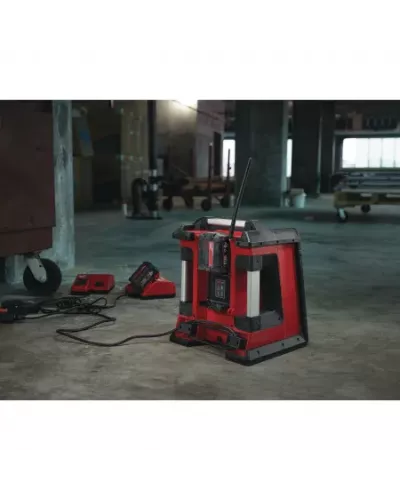 М18™ Радио / зарядное устройство c Bluetooth® M18 RC Milwaukee