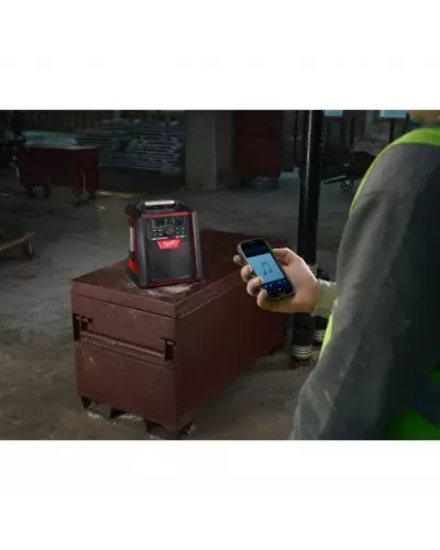 М18™ Радио / зарядное устройство c Bluetooth® M18 RC Milwaukee
