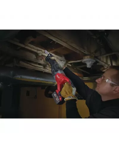 M18™ SAWZALL® Сабельная пила M18 BSX-402C Milwaukee