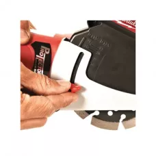 1550 Вт Углошлифовальная машина с системой пылеудаления AGV 15 DEC Milwaukee