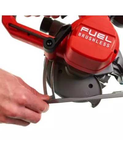 M12 FUEL™ субкомпактная циркулярная пила M12 CCS44-0 Milwaukee
