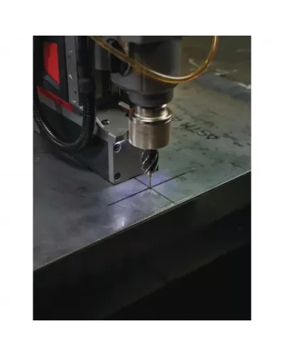 M18 FUEL™ аккумуляторная дрель на магнитной станине с постоянным магнитом M18 FMDP-502C Milwaukee