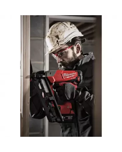 M18 FUEL™ 16 GA Гвоздезабиватель с наклонным магазином M18 CN16GA-202X Milwaukee