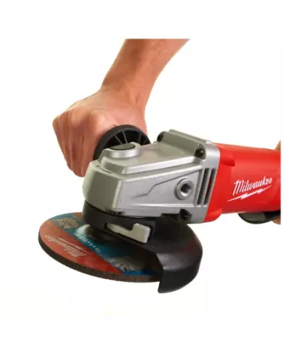 углошлифовальная машина 1250 ВТ AG 13 XSPD Milwaukee