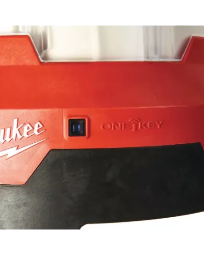 M18™ ONE-KEY™ компактный светодиодный фонарь M18 ONESLSP Milwaukee