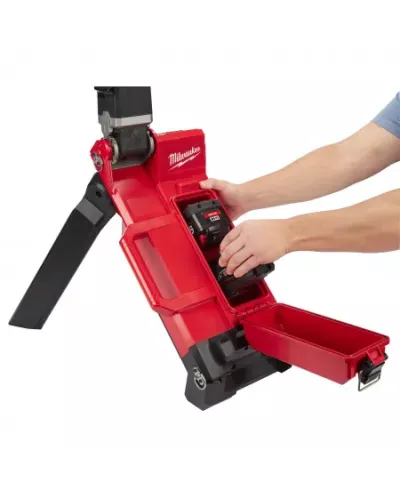 M18™ ONE-KEY™ светодиодная мачта освещения M18 ONERSAL Milwaukee