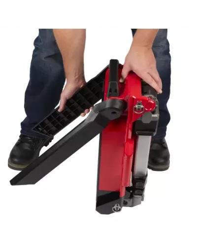 M18™ ONE-KEY™ светодиодная мачта освещения M18 ONERSAL Milwaukee