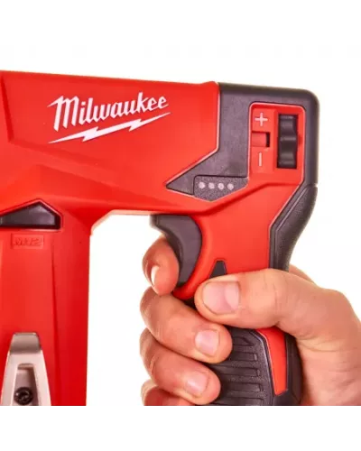 M12™ субкомпактный степлер M12 BST-0 Milwaukee