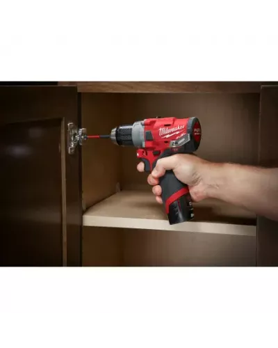 M12 FUEL™ субкомпактная ударная дрель M12 FPD-202X Milwaukee