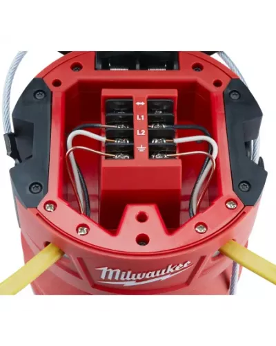 Высокомощный фонарь HOBL 7000 Milwaukee