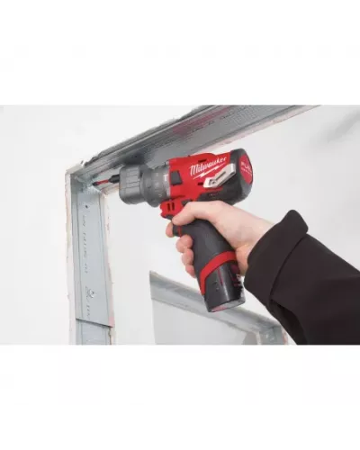 M12™ субкомпактная ударная дрель со съемным патроном M12 FPDXKIT-202X Milwaukee