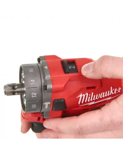 M12™ субкомпактная ударная дрель со съемным патроном M12 FPDXKIT-202X Milwaukee