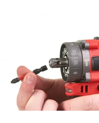M12™ субкомпактная ударная дрель со съемным патроном M12 FPDXKIT-202X Milwaukee