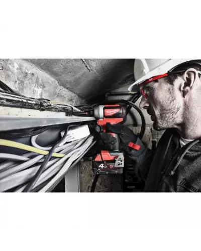 M18™ Компактный импульсный винтоверт M18 CBLID-402C Milwaukee