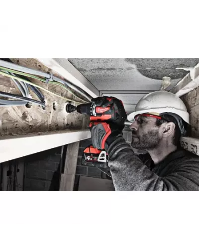 M18™ Компактная бесщеточная ударная дрель M18 CBLPD-402C Milwaukee