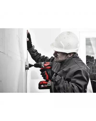 M18™ Компактная бесщеточная ударная дрель M18 CBLPD-402C Milwaukee