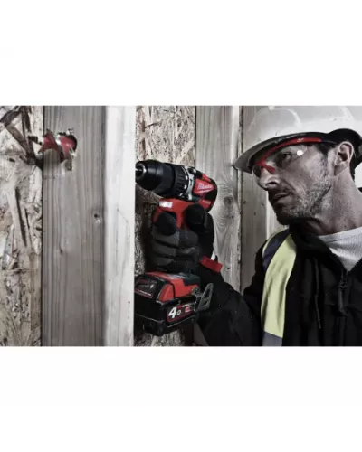 M18™ Компактная бесщеточная ударная дрель M18 CBLPD-402C Milwaukee