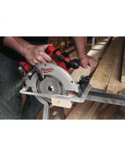 M18™ Бесщеточная 66 мм дисковая пила по дереву и пластику M18 BLCS66-502X Milwaukee