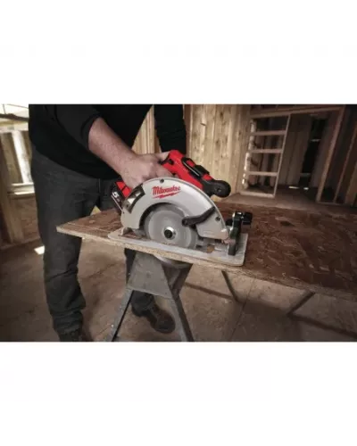 M18™ Бесщеточная 66 мм дисковая пила по дереву и пластику M18 BLCS66-502X Milwaukee
