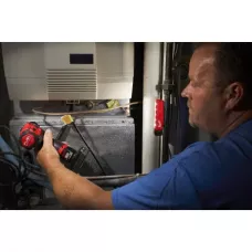 Карманный фонарь на батарейках FL-LED Milwaukee