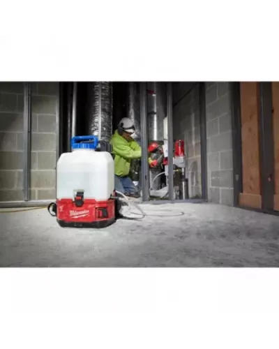 M18™ SWITCH TANK™ Система подачи воды с ёмкостью 15 л M18 BPFP-WST Milwaukee