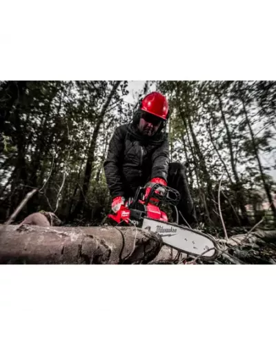M18 FUEL™ Цепная пила с шиной 30 см M18 FCHSC-121 Milwaukee