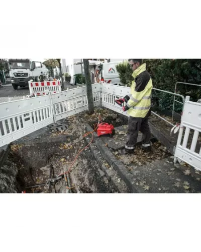 Аккумуляторный вспомогательный гидравлический насос Milwaukee M18 HUP700-121 (Li-Ion12Ач)  (Арт. 4933471813)