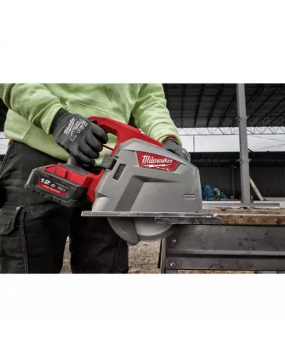 M18 FUEL™ 66 циркулярная пила по металлу M18 FMCS66-121C Milwaukee